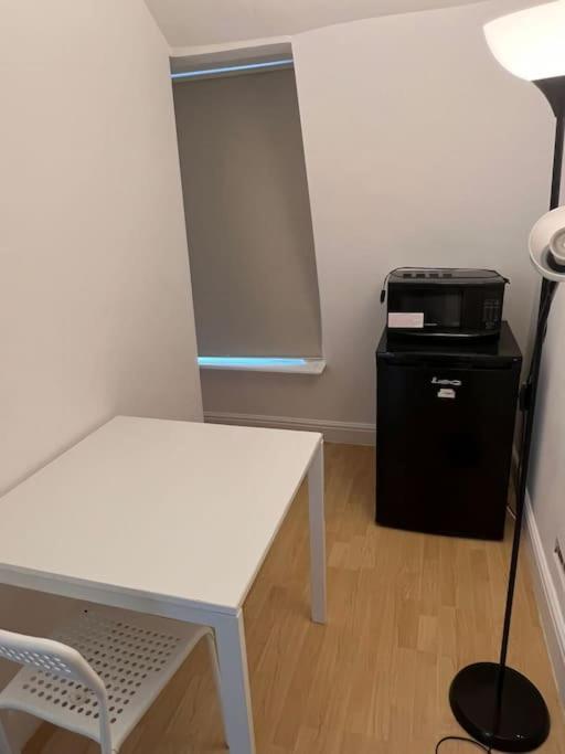 001- Lovely 3-Bedroom Very Close To Oxford Street London Exterior photo